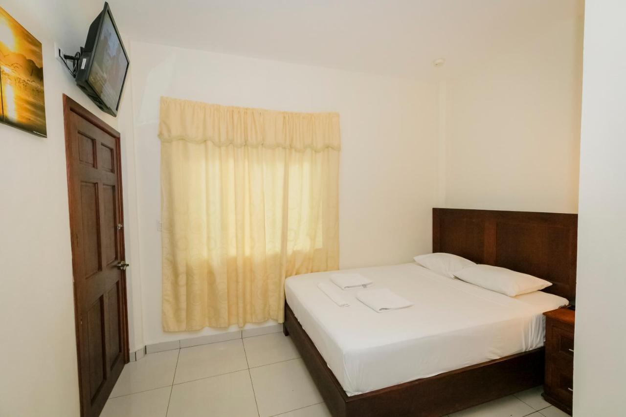 Hotel Mediterraneo Inn Santa Rosa de Lima Dış mekan fotoğraf