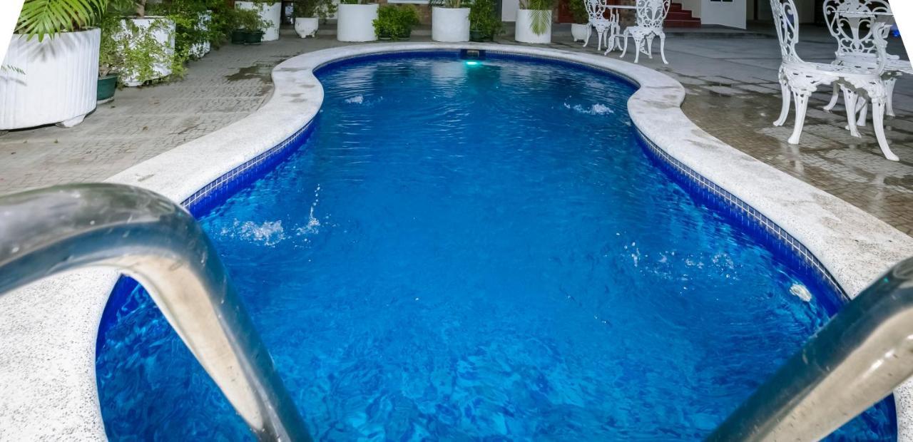 Hotel Mediterraneo Inn Santa Rosa de Lima Dış mekan fotoğraf